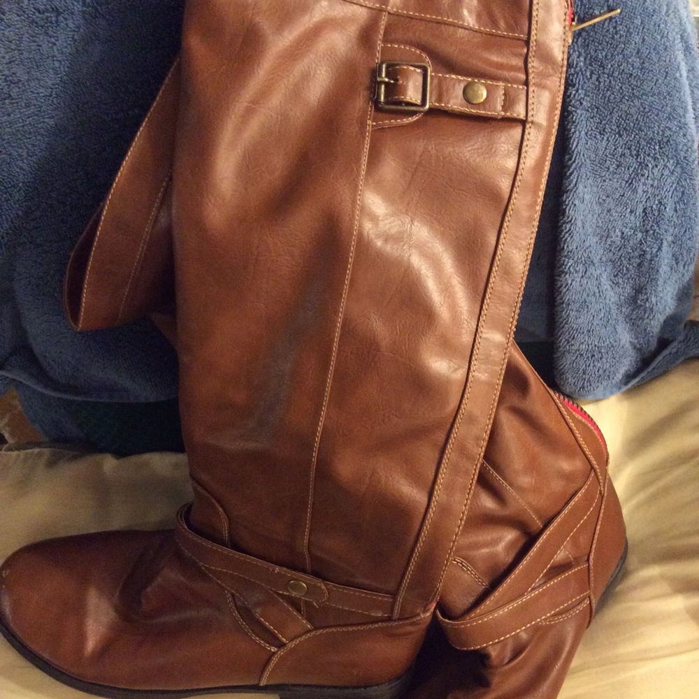 Pair of lovely boots , maddengirl style boots